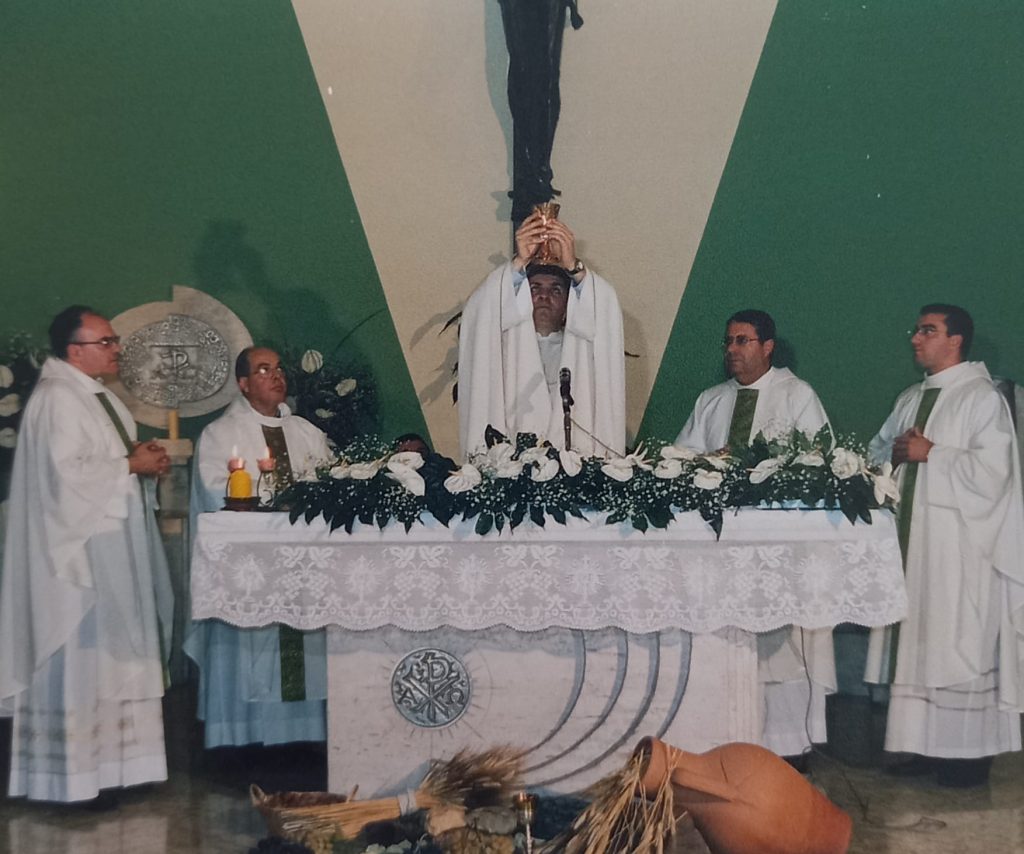 Pomigliano d’Arco, don Pietro Antonio Ciccarelli celebra 25 anni di sacerdozio Pomigliano d’Arco, don Pietro Antonio Ciccarelli celebra 25 anni di sacerdozio
