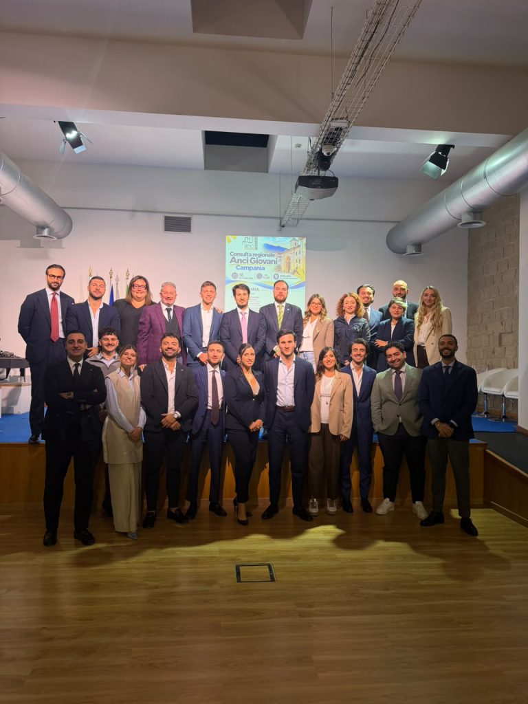 AVELLINO. Grossi: Con progetti e dialogo si puo sconfiggere lo spopolamento AVELLINO. Grossi: Con progetti e dialogo si puo sconfiggere lo spopolamento