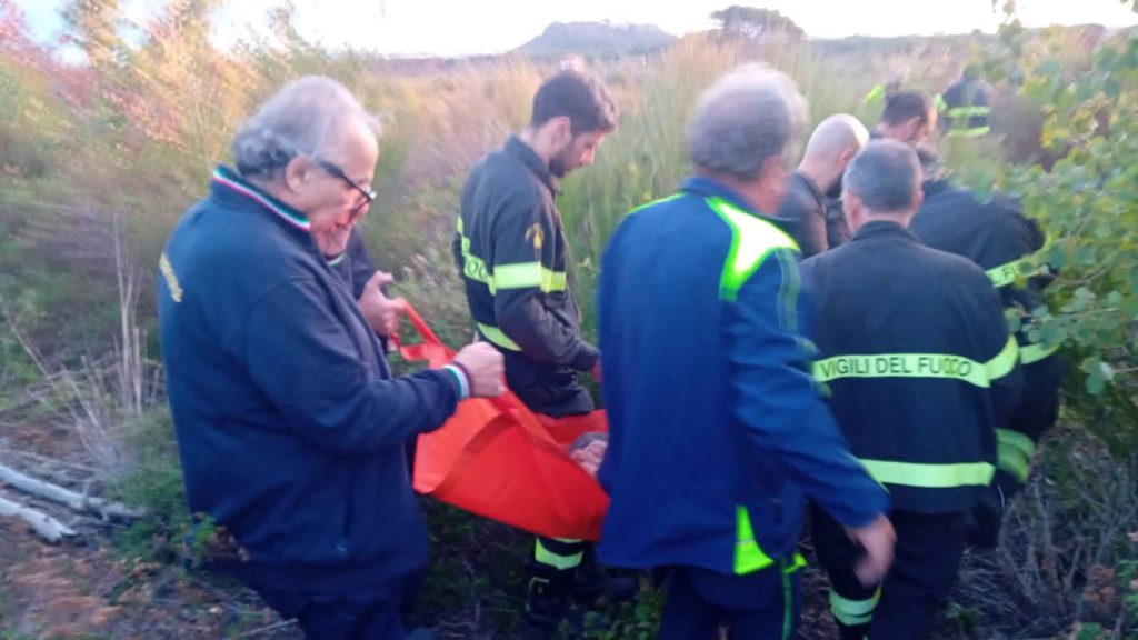 Torre del Greco, ritrovato vivo dopo quasi cinque giorni: salvato un uomo di 71 anni disperso in una zona impervia