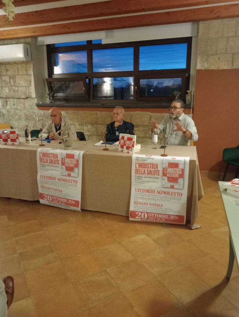 Successo oltre le aspettative ad Avella per la presentazione del libro Lindustria della salute di Vittorio Agnoletto.