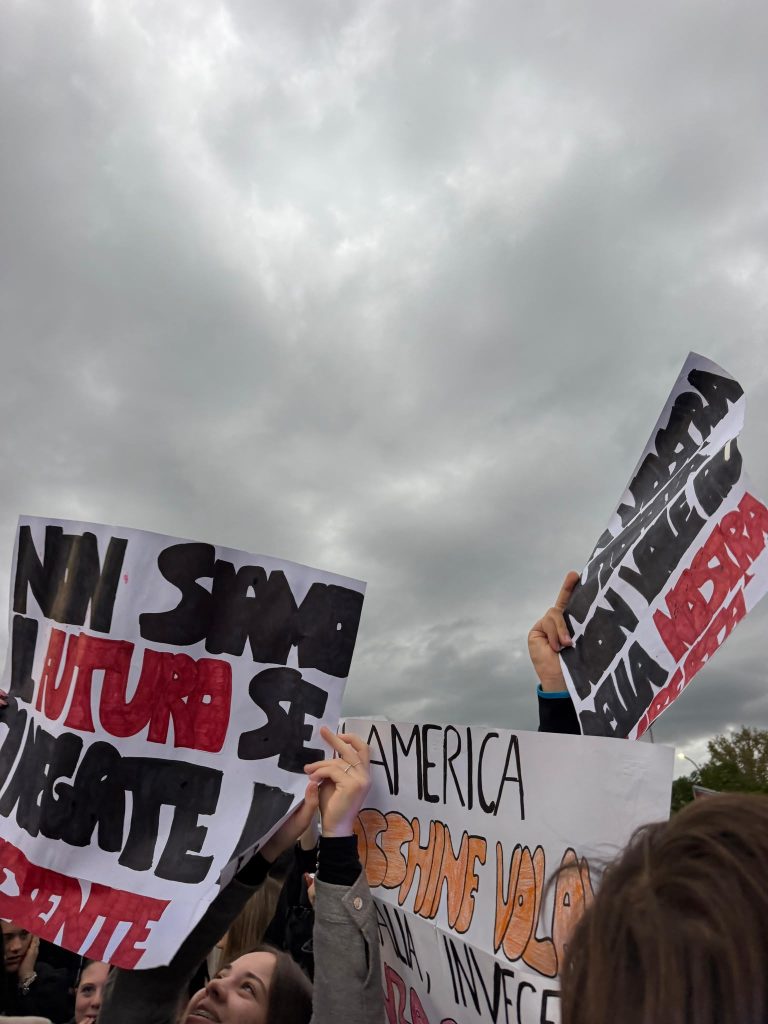 Cicciano: gli studenti del Liceo Medi in protesta