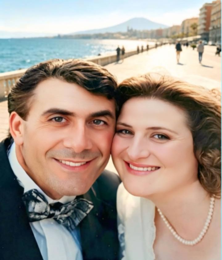 SANTANASTASIA. Enrico Mele e Annamaria Vario: buon anniversario di matrimonio SANTANASTASIA. Enrico Mele e Annamaria Vario: buon anniversario di matrimonio