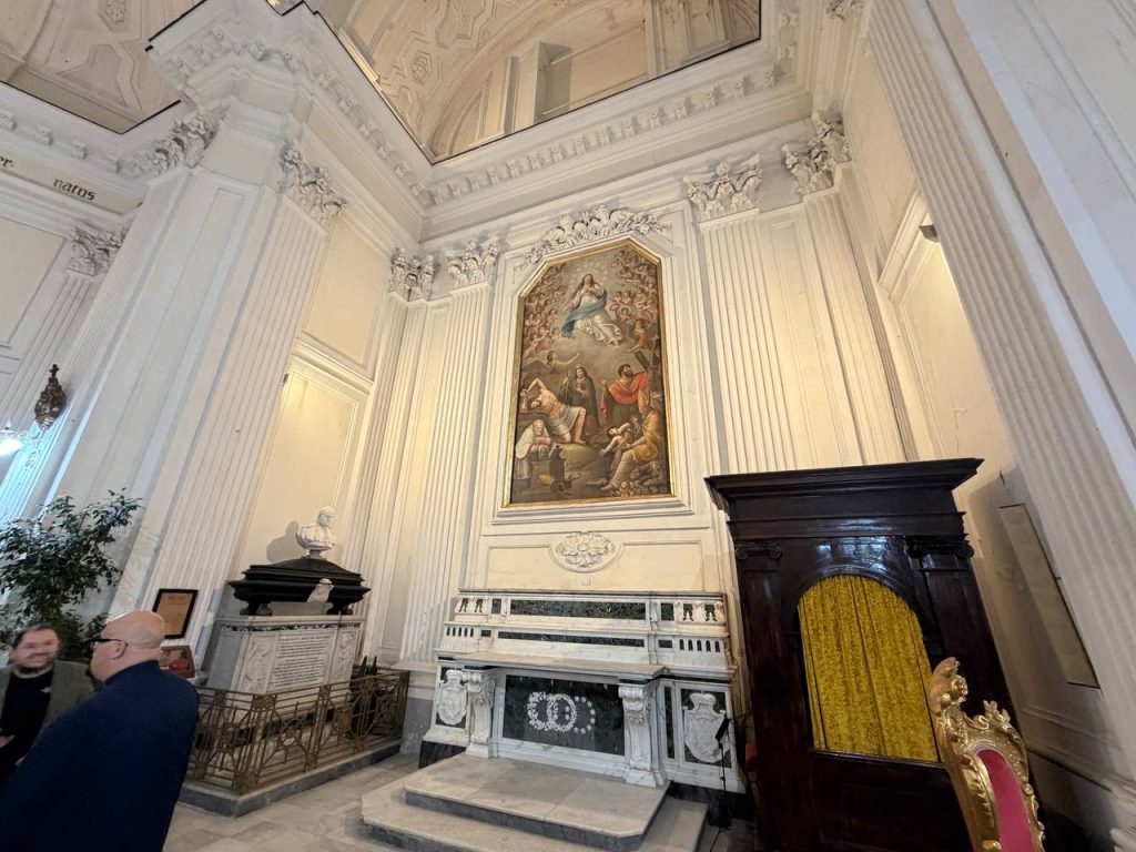 Avella, torna a splendere la “Vergine in gloria e Santi”: presentato il restauro della tela di Odoardo Fischetti del 1821