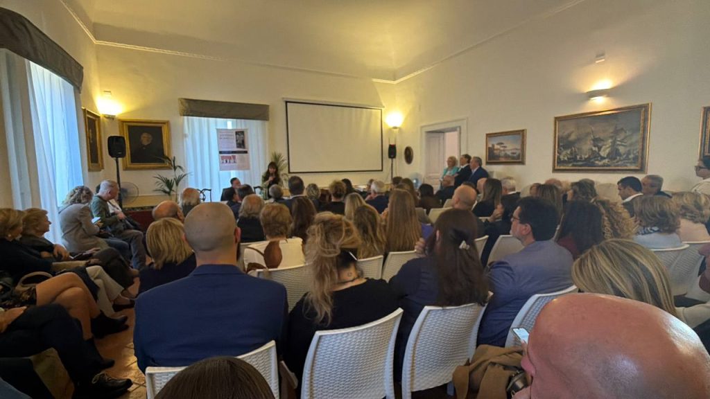 Avella, a Palazzo Borrelli la presentazione del libro “Antonio Borrelli Chirurgo” di Antonio Brillantino. Video e Foto